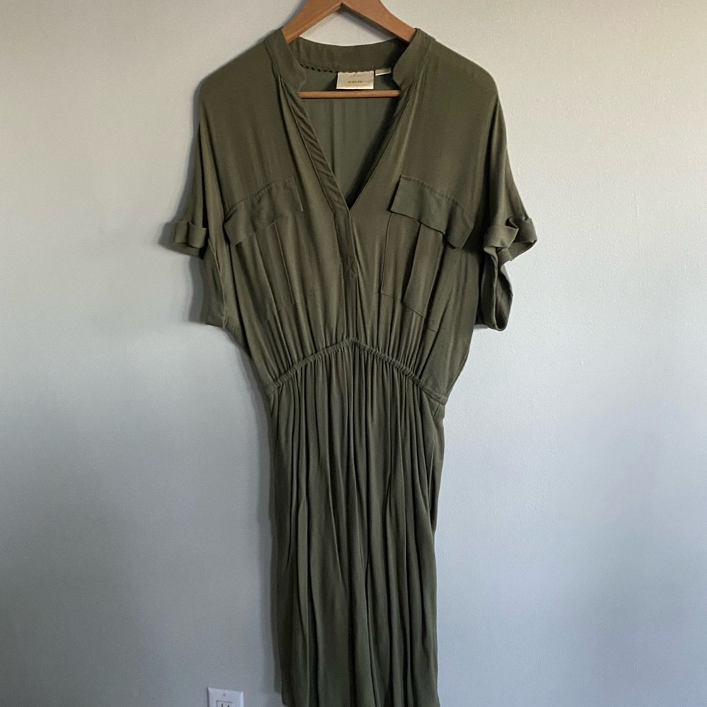 Much loved dress for work or play!